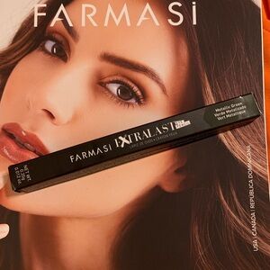 brand FARMASI EXTRALASH EYE PENCIL COLOR METALLIC GREEN